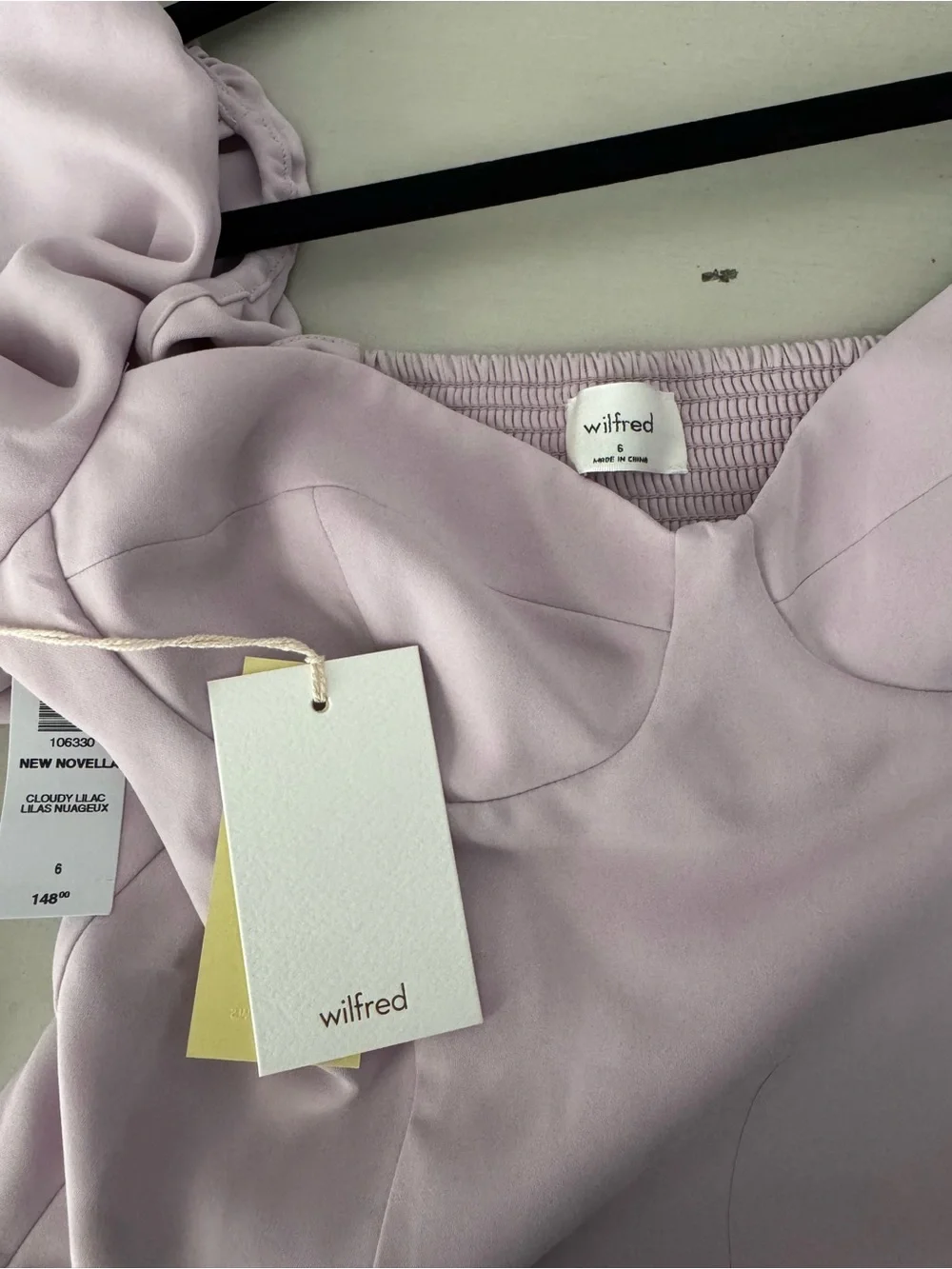 Aritzia Wilfred Novella Dress, featuring a sweetheart bustier neckline